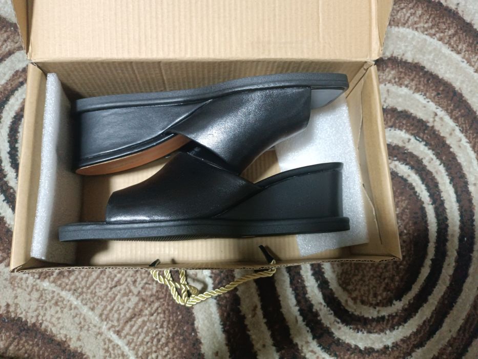 Летние шлепки-туфли на платформе