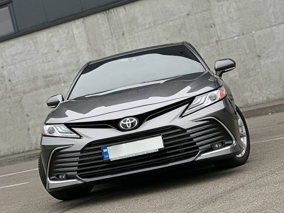 Toyota Camry 70/75