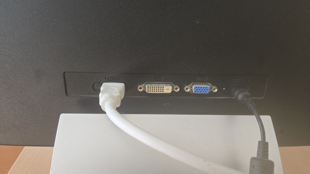 Могитор HP Pavilion 22xi
Модель: