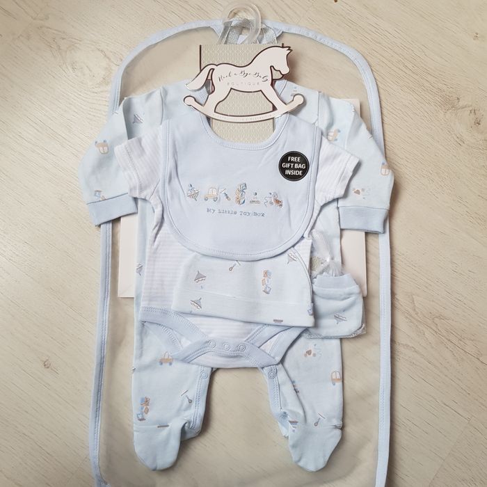 Комплект 3-6 м за бебе момче.