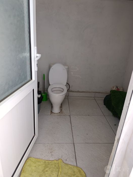 Uy sotiladi srochna