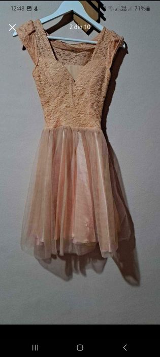 Vând cinci rochițe