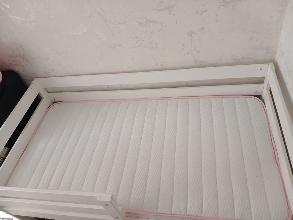 Срочно продаётся новый кровать для детей