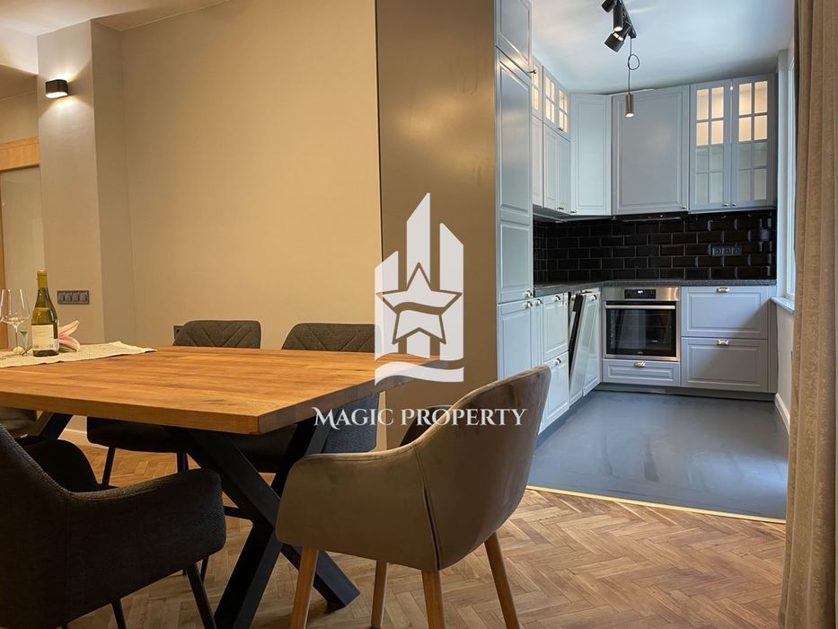 Дава се под наем Четиристаен апартамент в Бургас, Център - 100 кв.м за 969 € - Снимка #4