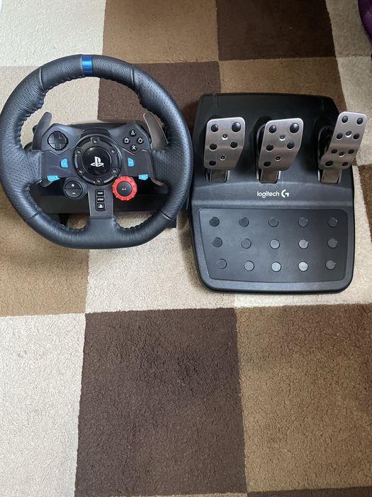 Vand Volan Logitech G29 Driving Force cu pedale sau schimb cu Logitech G923 pentru Xbox