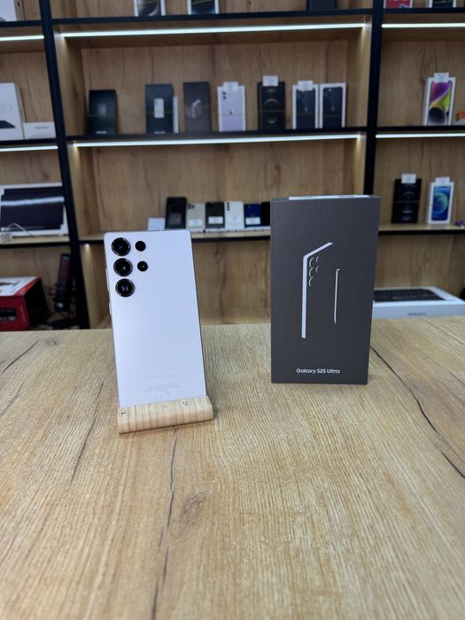 Samsung S 25 ultra 256 gb silver