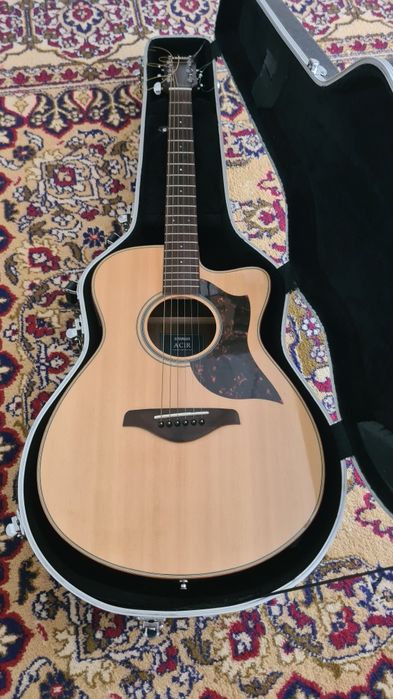 Продам гитару Yamaha