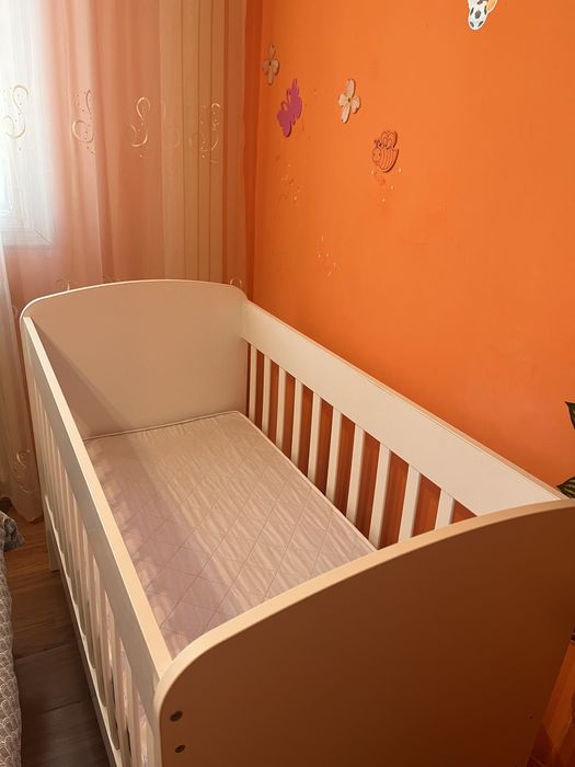 Patut bebe alb cu saltea cocos si husa slatea
