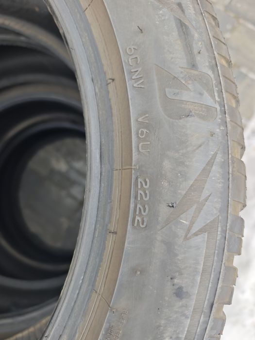 Vand anvelope iarna 235/50 R19 Bridgestone
