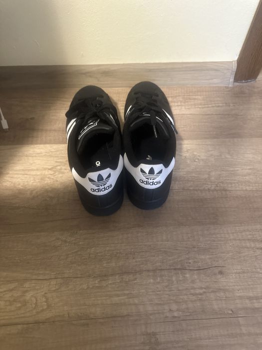 Adidas Superstar