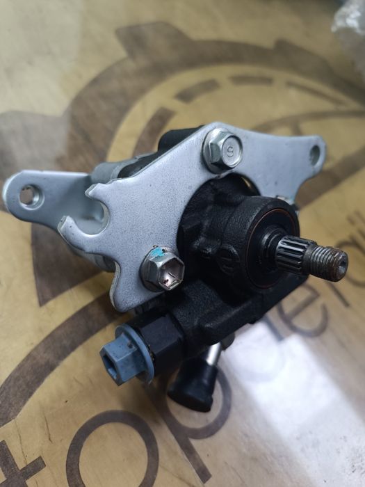 Насос Гура  Lexus RX300