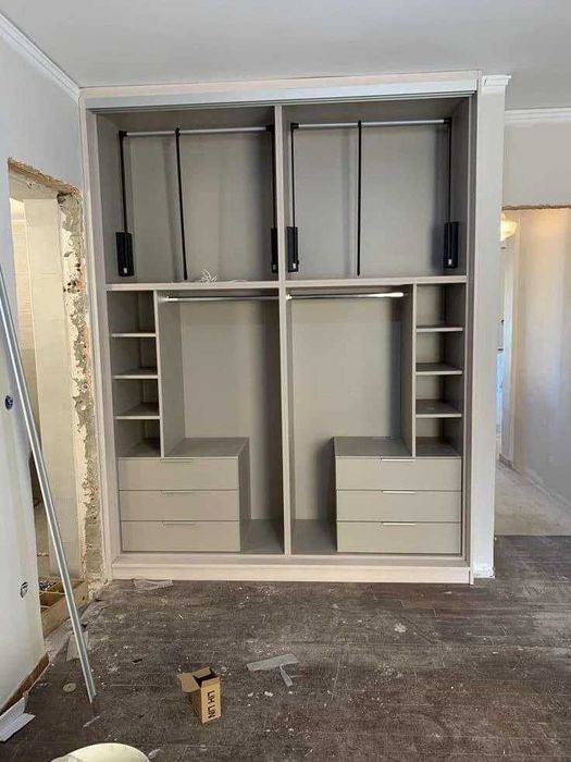 Парящая тв полка