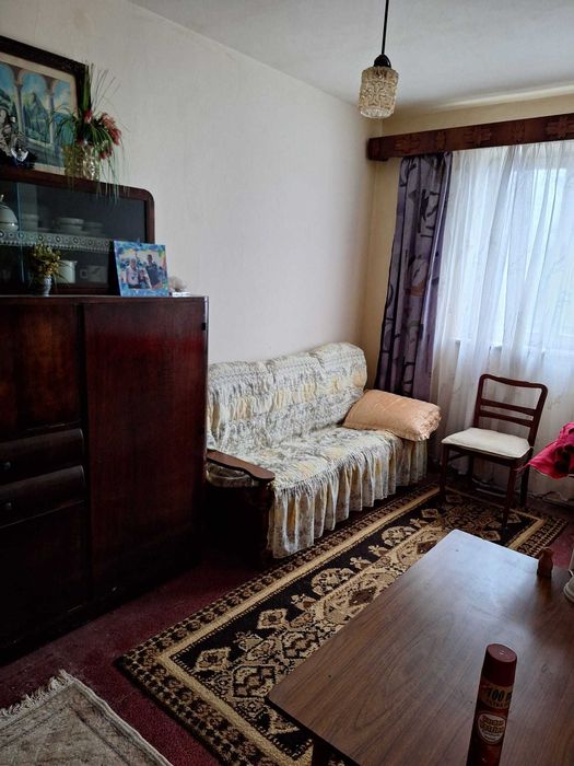 Se vinde apartament centru 3 camere decomandatr