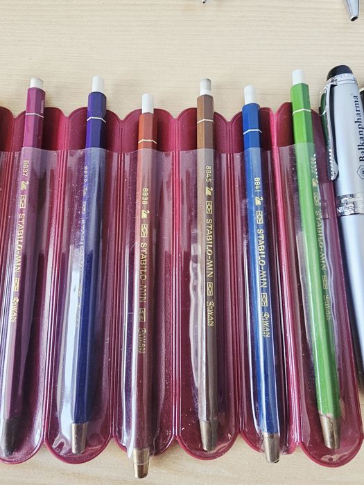 Химикалки и моливи за колекция