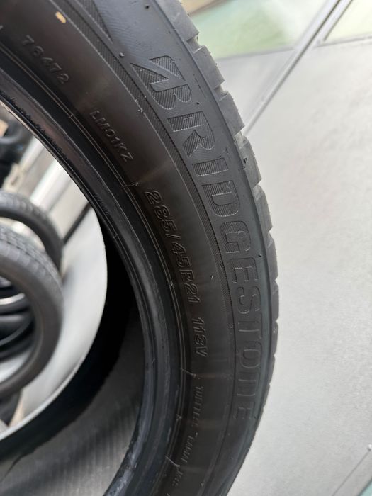 Комплект зимни гуми Bridgestone 285/45/21