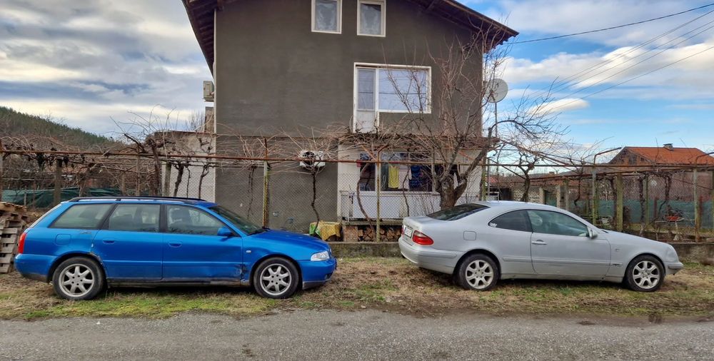 Ауди А4 Б5 на части