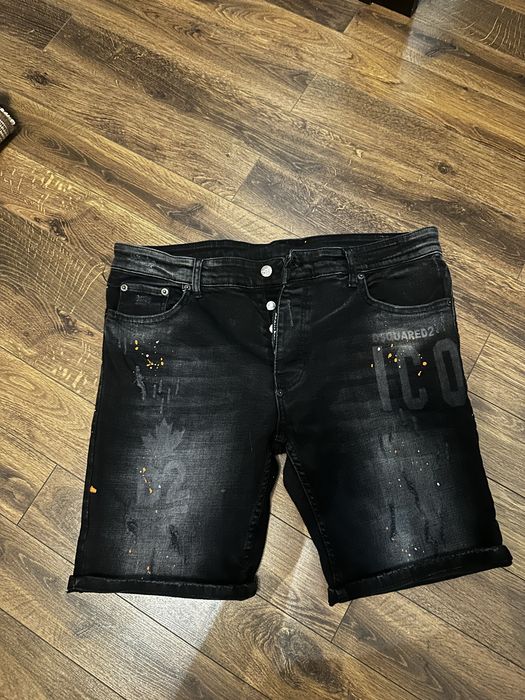 Blugi Dsquared scurti , marimea 54-52