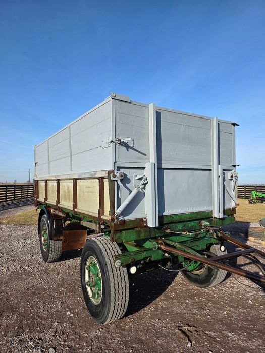 Remorcă basculabilă 12 tone după tractor