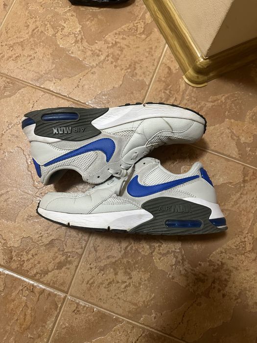 Nike air max blue and white