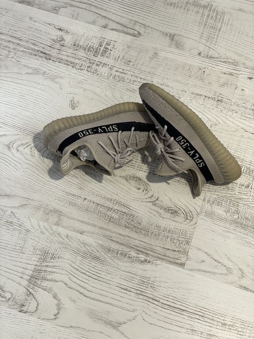 Yeezy boost 350 v2. Slate