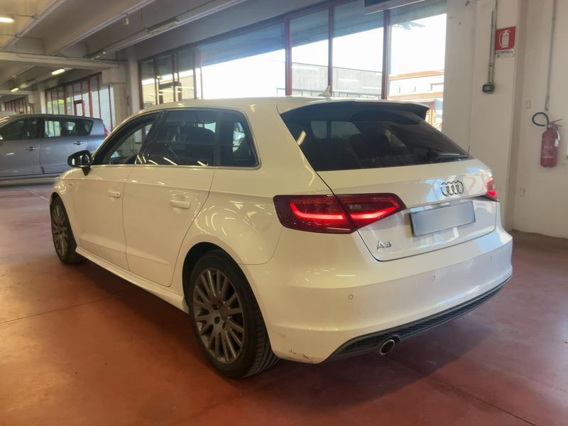 Audi A3 Sportback 1.6 TDI Admired 2015