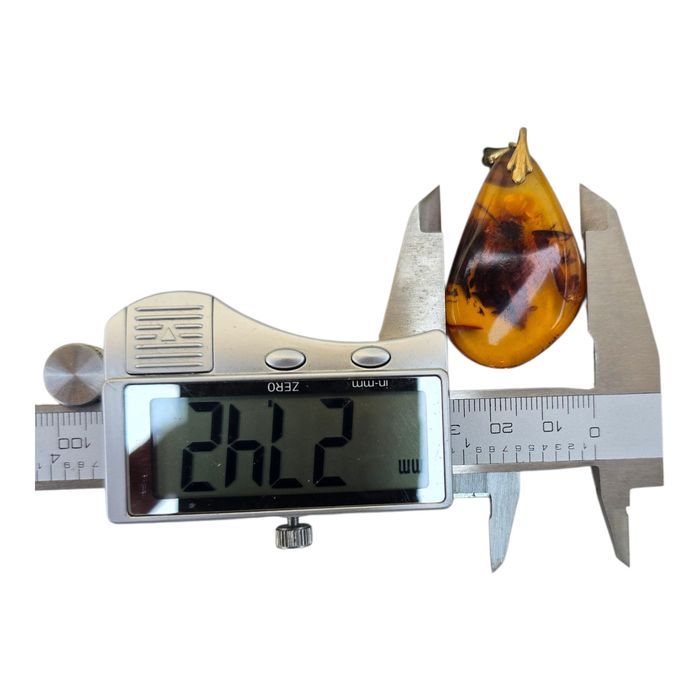 Pandantiv chihlimbar