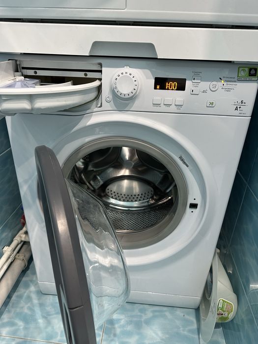 Стиральная машина Hotpoint-Ariston (6 кг)