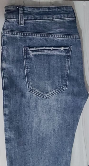 Срочно!!! Продаются новые мужские джинсы