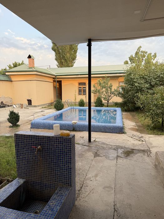 Srochniy Dacha sotiladi Chirchiqda