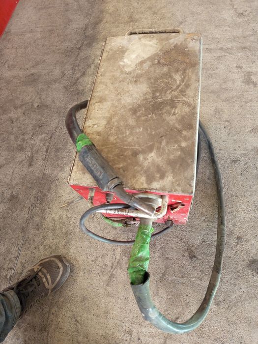 Продам полуавтомат сварку.