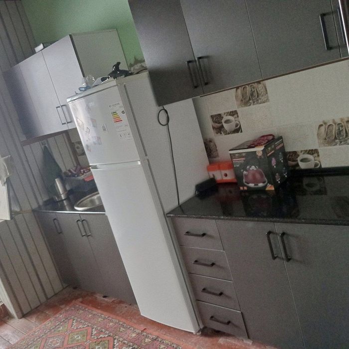 Bòstonliq tumani Tovoqsoyda 3 xonali kv sotiladi maktab oldida