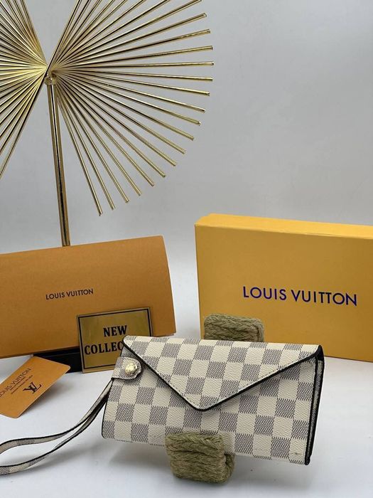 Стилно дамско портмоне