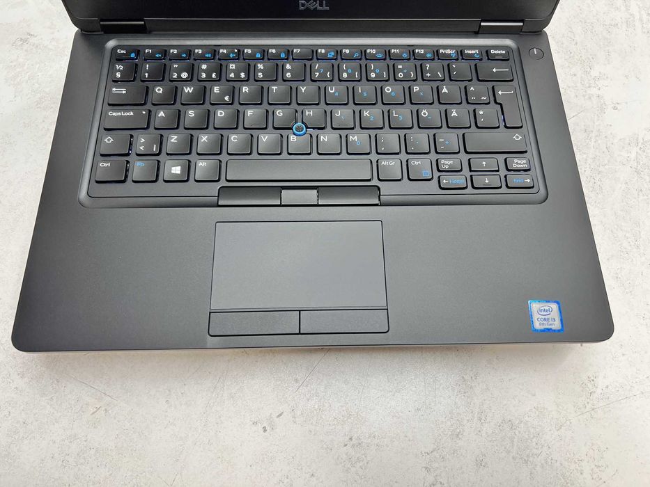 Реновиран лаптоп Dell Latitude 5490 14 FHD i3-8130U 8GB 260GB SSD гаранция