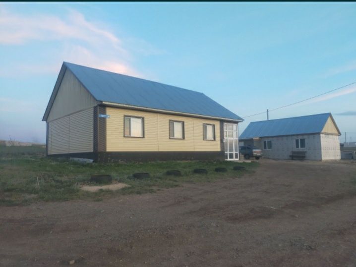 Продам 2   дома  за 30млн