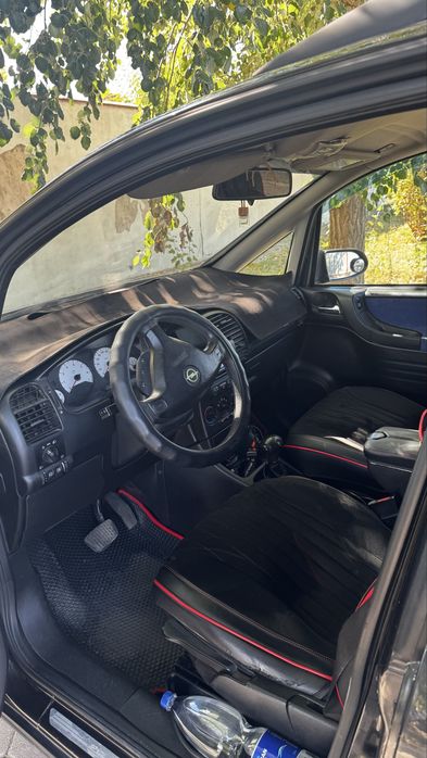 Продам Opel Zafira A