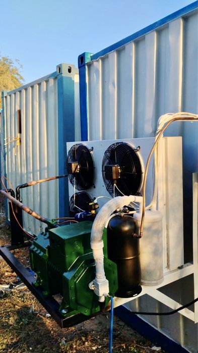 Холодильная камера рефрижератор  морозильник