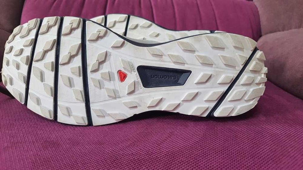 Adidasi alergare SALOMON Sense Ride Vibe marimea 40 2/3, impecabili