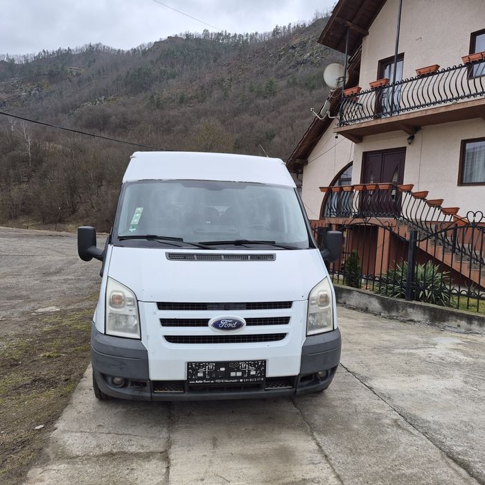 Vanf ford transit 2.2 tdi 9 locuri.klima.6 +1 trepte top..