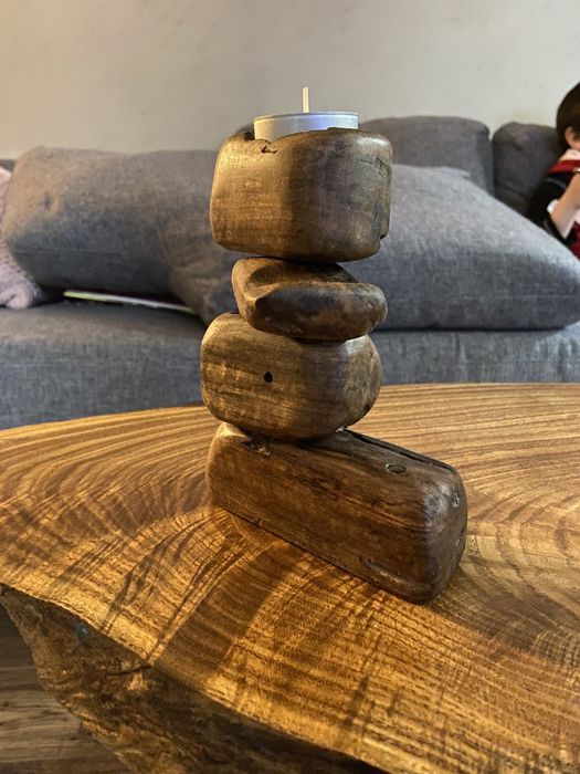 Дървен свещник масив арт