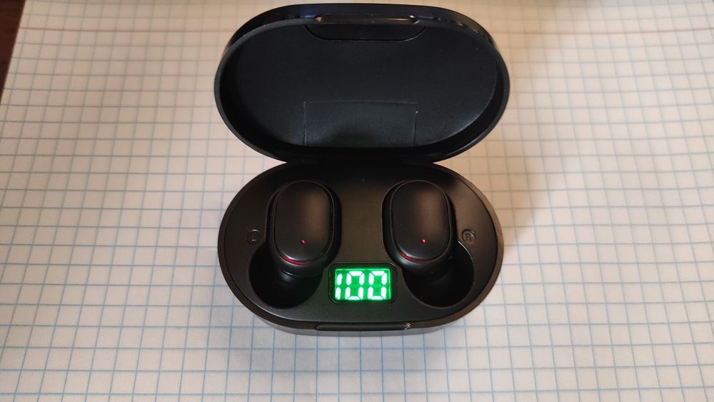 Original naushnik arzon narxlarda sotiladi