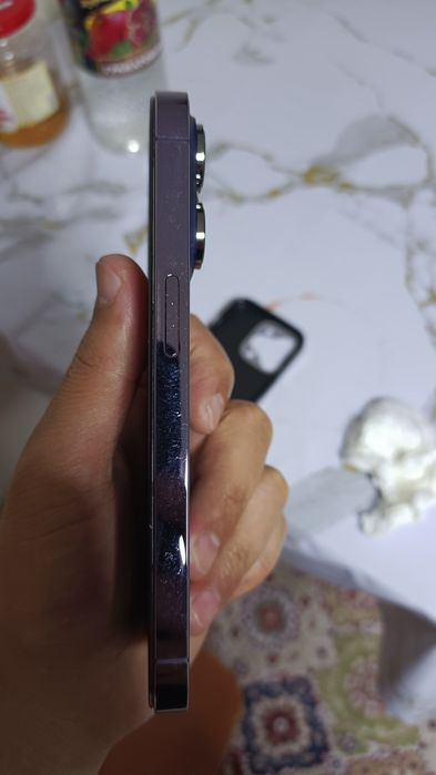 Продам iPhone 14 pro