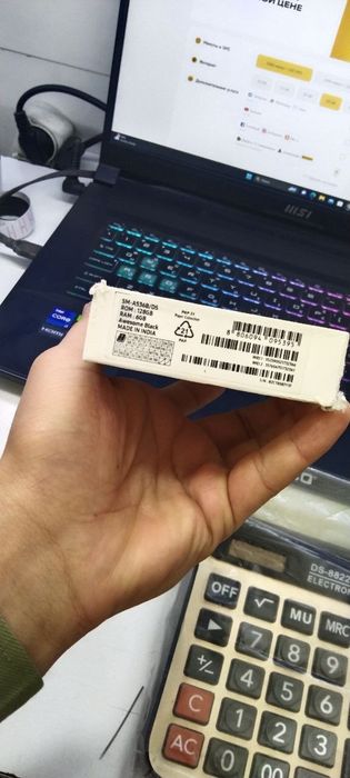 Samsung a53 aybi yo ekrani alishmagan Pul zarur varyantga yoq Toshken