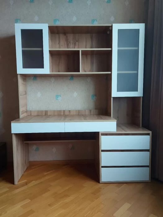 Shkaf, kitob javon,vitrina, polka,prixoshka dars stol,