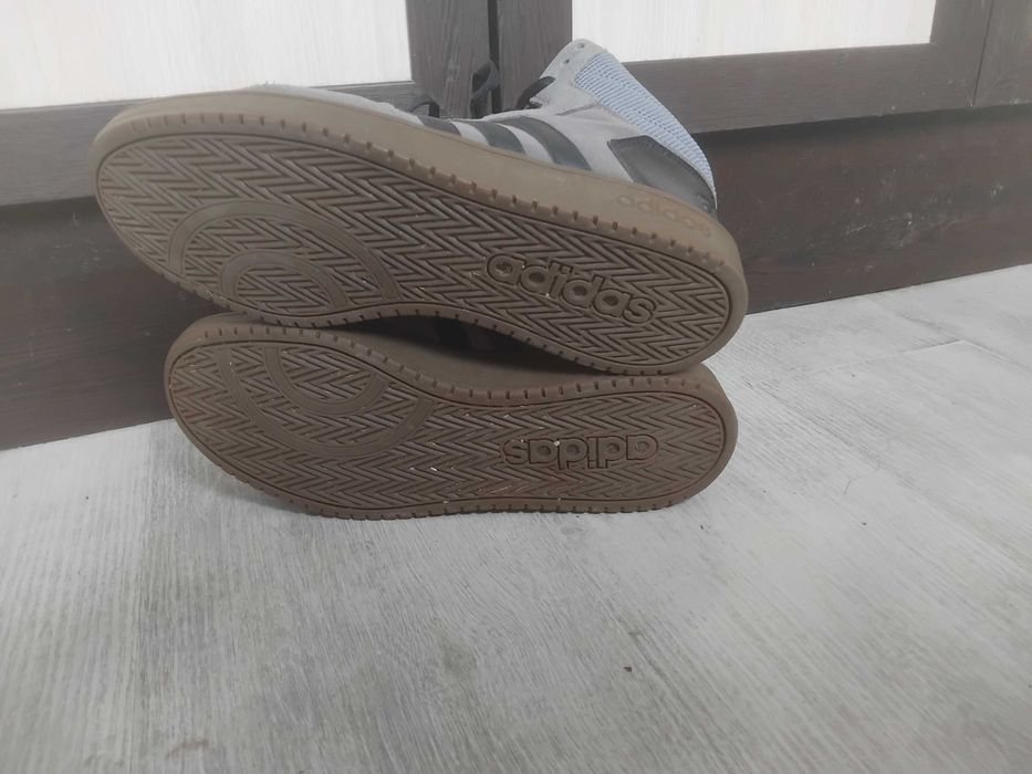 Adidas 100% оригинални маратонки / кецове естествена кожа