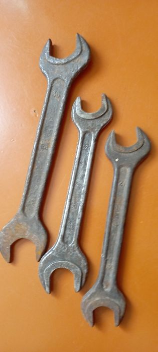 Ключи рожковые...