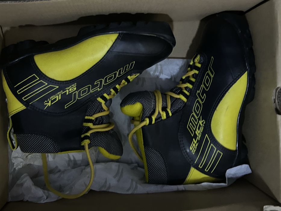 Лыжные кросовки детские 35 размер