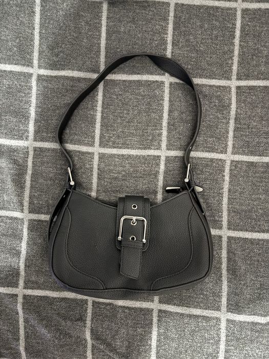 Различни модели дамски чанти