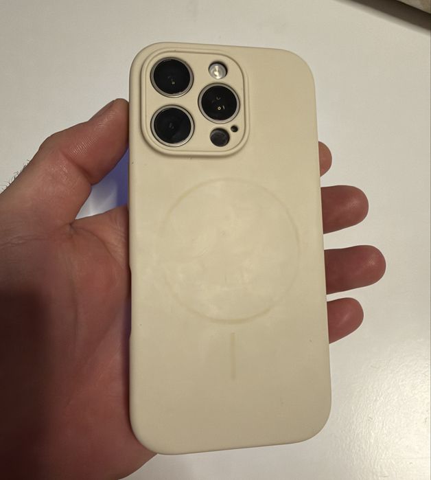 Iphone 16 Pro Neverlook inca in garantie