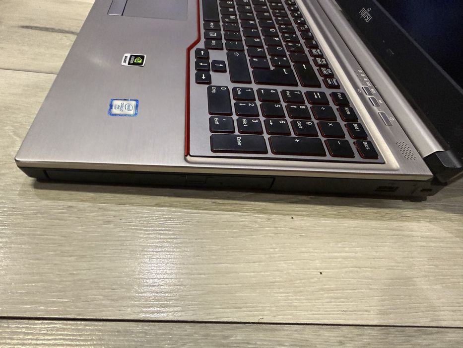Fujitsu Celsius H760-i7 6820HQ/16гб/256гб м.2+500гб/Quadro M2000M