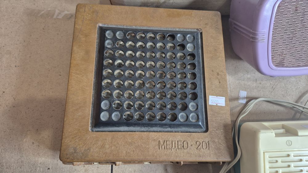 Приёмники или Радиоточка СССР.